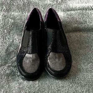 Vaneli Attie Dark Gray